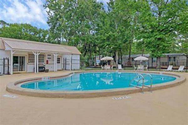 2000 Fleetwood Hickory Hill Mobile Home