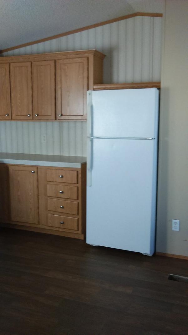 2005 American Homestar Corp Oak Creek Mobile Home