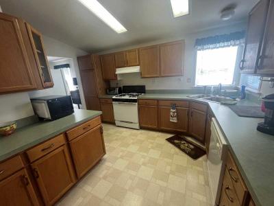 Photo 4 of 16 of home located at 3 Oak Ridge Lane Manahawkin, NJ 08050