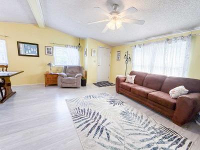 Photo 4 of 19 of home located at 876 Woodchuck Dr Mount Laurel, NJ 08054
