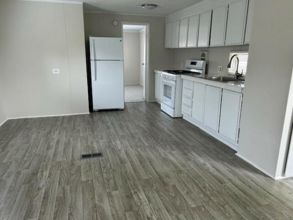 1975 Colonnade Manufactured Home