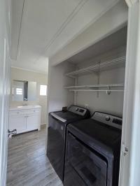 1975 Colonnade Manufactured Home