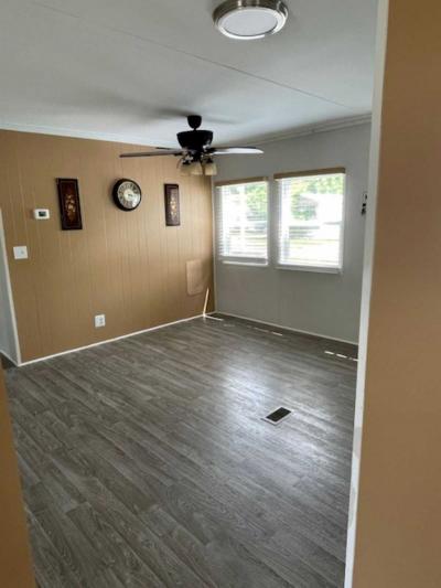 Photo 3 of 16 of home located at 22033 Letour Ln. #58 Romulus, MI 48174