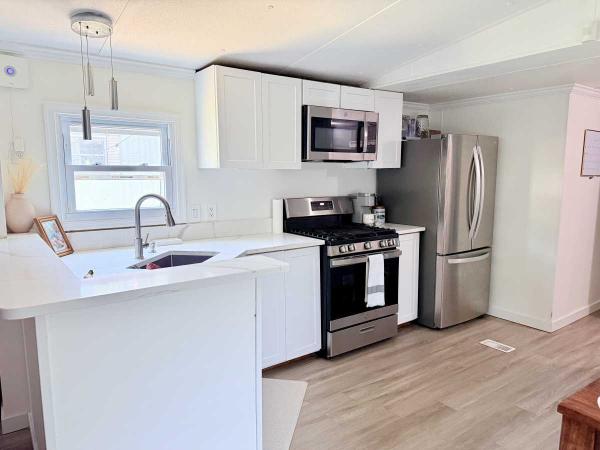 Single Wide  Mobile Home For Sale