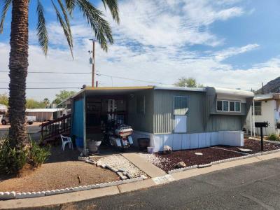 Photo 3 of 16 of home located at 10401 N. Cave Creek Rd. #131 Phoenix, AZ 85020