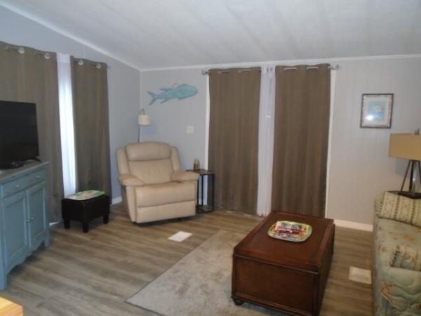 1980 NOBI Manufactured Home