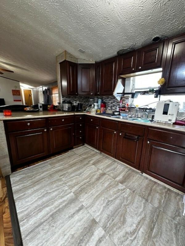 1995 Schult Manufactured Home