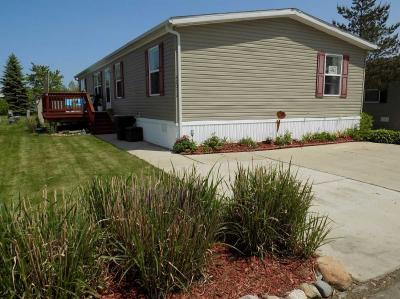 Mobile Home at 42012 Chalet Dr Novi, MI 48377