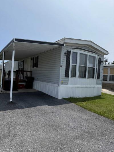Photo 2 of 21 of home located at 6 South Green Acres Circle Akron, PA 17501
