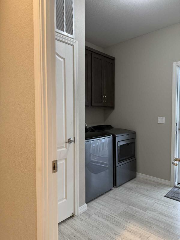 2020 Champion  Sunset Ridge  Mobile Home