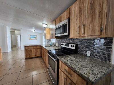 Photo 2 of 23 of home located at 1326 Four Seasons Blvd Tampa, FL 33613