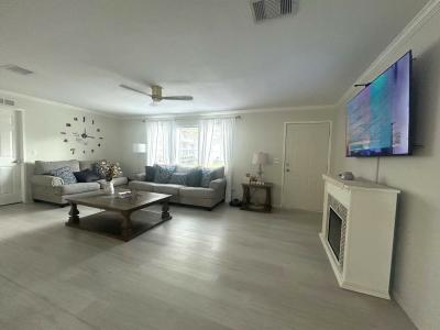 Photo 4 of 6 of home located at 313 Kings Ridge Loop Davenport, FL 33897