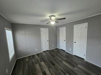 Photo 4 of 5 of home located at 1234 Reynolds Road, #177 Lakeland, FL 33801