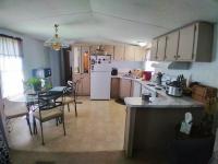 1995 Oakwood MH Mobile Home