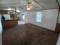 1996 Oakwood MH Mobile Home