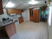 1996 Oakwood MH Mobile Home