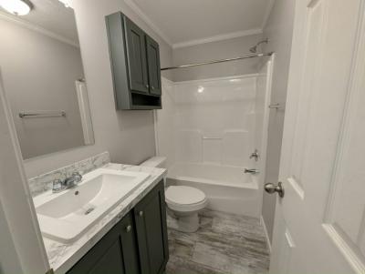 Photo 4 of 10 of home located at 1630 Balkin Rd #5 Tallahassee, FL 32305