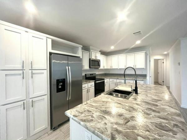 2023 Champion - Lake City Coral Springs II Mobile Home