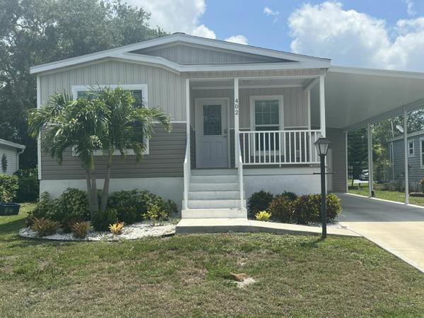 2023 Champion - Lake City Coral Springs II Mobile Home