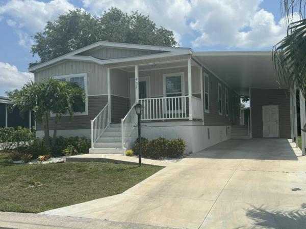 2023 Champion - Lake City Coral Springs II Mobile Home