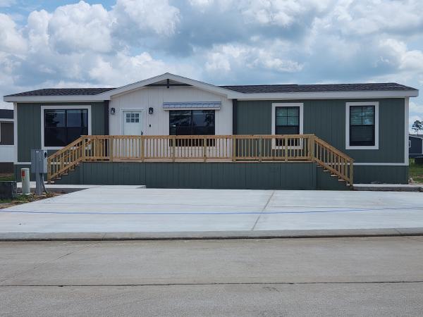 Photo 1 of 2 of home located at 10011 S Xavier St Conroe, TX 77303
