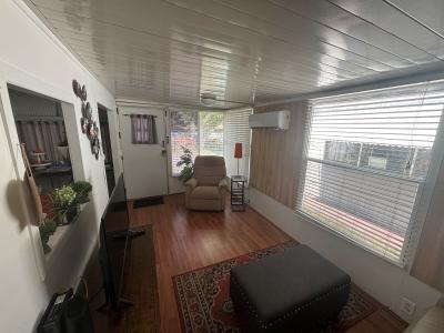 Photo 5 of 16 of home located at 37617 Arch Lane Zephyrhills, FL 33541