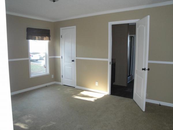 2016 Clayton Homes Inc Yes Mobile Home