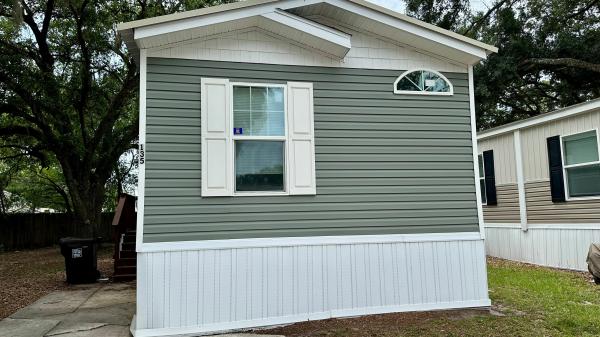2021 Clayton Homes Inc Community Series Mobile Home