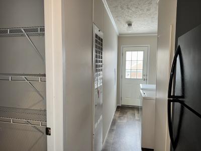 Photo 4 of 10 of home located at 1712 Sherwood Monroe, MI 48161