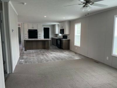 Photo 3 of 7 of home located at 1265 Herrington Monroe, MI 48161