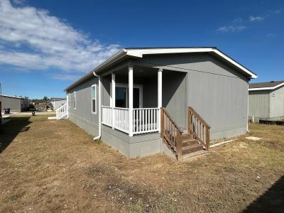 Photo 2 of 20 of home located at 108 Muskogee Dr. #38 Jarrell, TX 76537