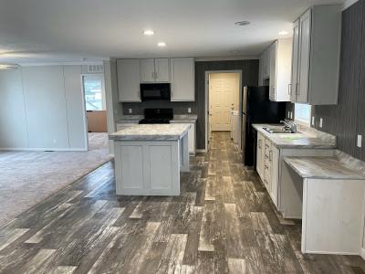 Photo 3 of 12 of home located at 4719 Minster Ct Sterling Heights, MI 48310