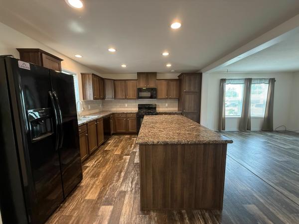 2020 Clayton - Middlebury Mobile Home
