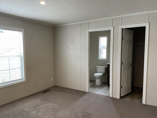 2019 CLAYTON 81FSN16663B Mobile Home