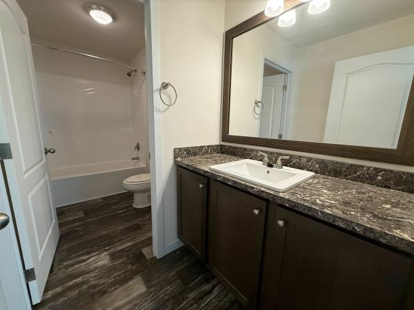 2020 Clayton - Middlebury Mobile Home