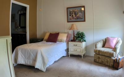 Photo 5 of 9 of home located at 5847 SW 55th Place Ocala, FL 34474