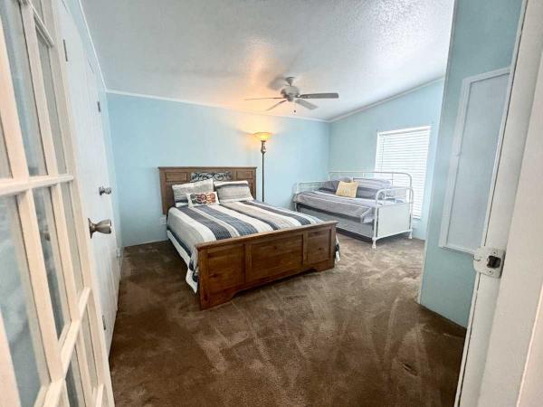 2005 Jacobsen Mobile Home