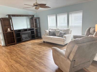 Photo 2 of 8 of home located at 327 Belle Field Ave Lake Placid, FL 33852