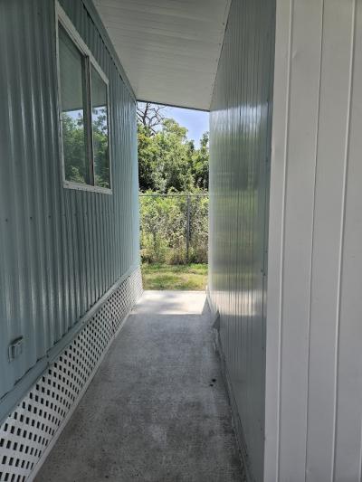 Photo 5 of 26 of home located at 435 16th Ave. S. E. Lot 588 Largo, FL 33771
