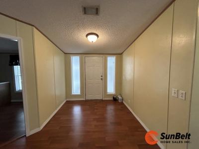 Photo 3 of 47 of home located at 4900 SE 102nd Place Lot 19 Belleview, FL 34420
