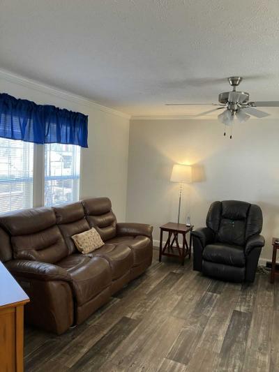 Photo 4 of 26 of home located at 4809 Shaffhausen Place Charlotte, NC 28227