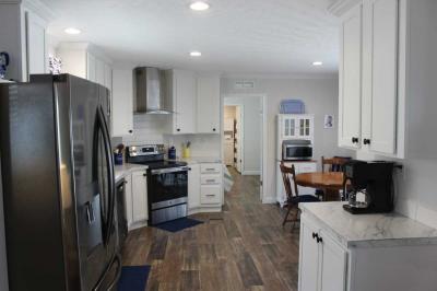 Photo 5 of 26 of home located at 4809 Shaffhausen Place Charlotte, NC 28227