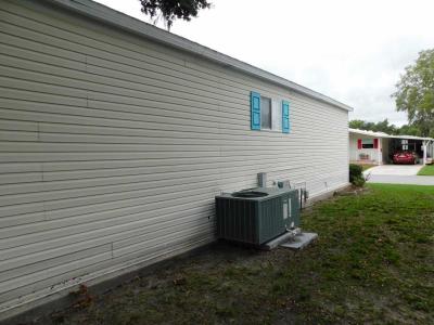 Photo 5 of 33 of home located at 38129 Woodgate Lane Zephyrhills, FL 33542