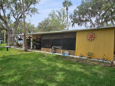 Photo 4 of 16 of home located at 9705 Hickory Hollow Rd Lot 93 Leesburg, FL 34788