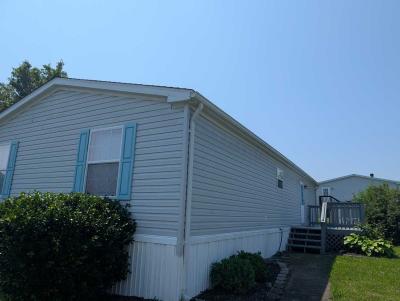 Photo 2 of 21 of home located at 228 Vine Circle Martinsburg, WV 25403