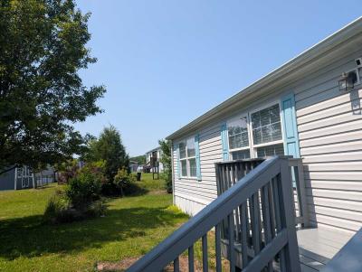 Photo 4 of 21 of home located at 228 Vine Circle Martinsburg, WV 25403