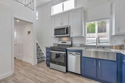Photo 4 of 10 of home located at 111 Barnard Ave. #15 San Jose, CA 95112