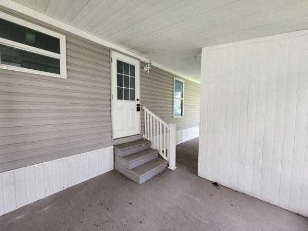 1976 SOUT Manufactured Home