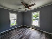 1976 SOUT Manufactured Home