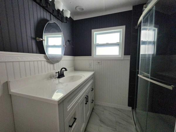 1976 SOUT Manufactured Home